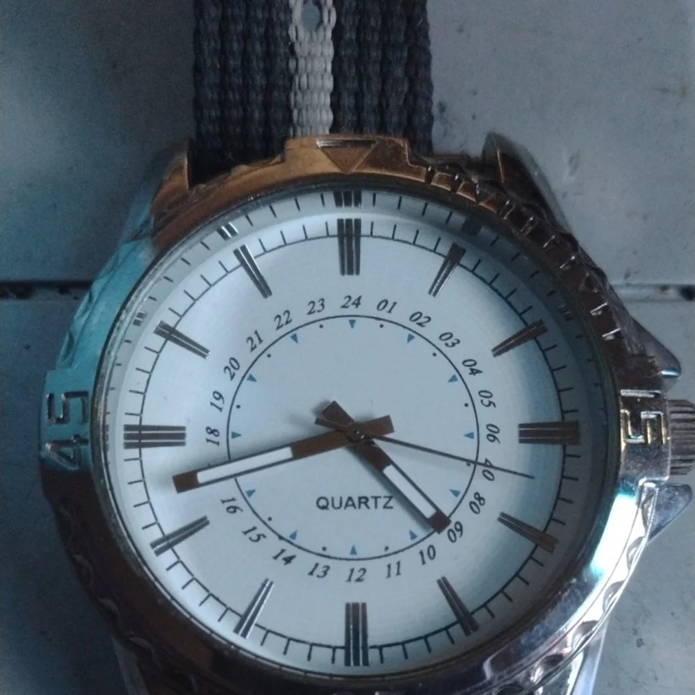 Mens Large Face Watch ⌚ - Picture 1 of 3